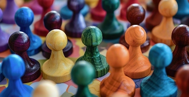 Kleurrijke houten pionnen